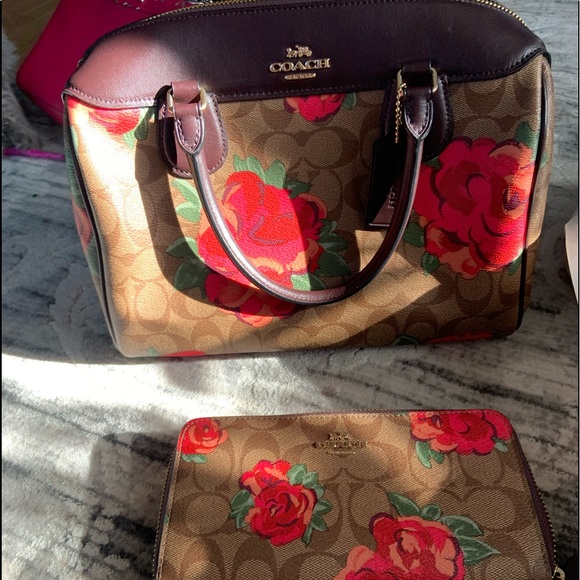Coach Logo Floral matching wallet set / tote bag - Picture 9 of 16